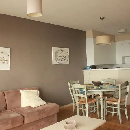 Apartment Aan Zeedijk