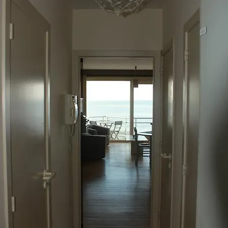 Apartment Aan Zeedijk *